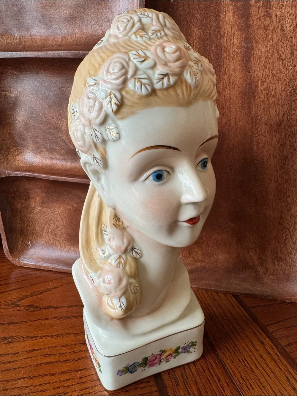 Vintage MCM Beautiful Lady Head Wall Pocket Vase Floral Porcelain Decor Roses